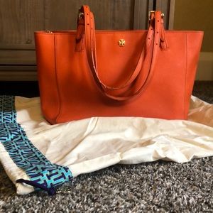 Tory Burch shoulder bag with dust bag